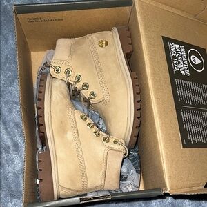 Brand New Timberland  Premium 6 inch Waterproof Boots Light Beige Nubuck 7C